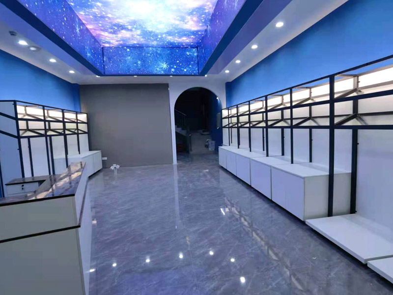 皮具店產品展柜